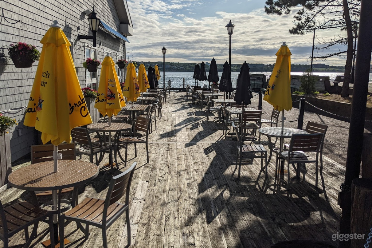 Restaurant with Trendy Seafood in Halifax Photo 4