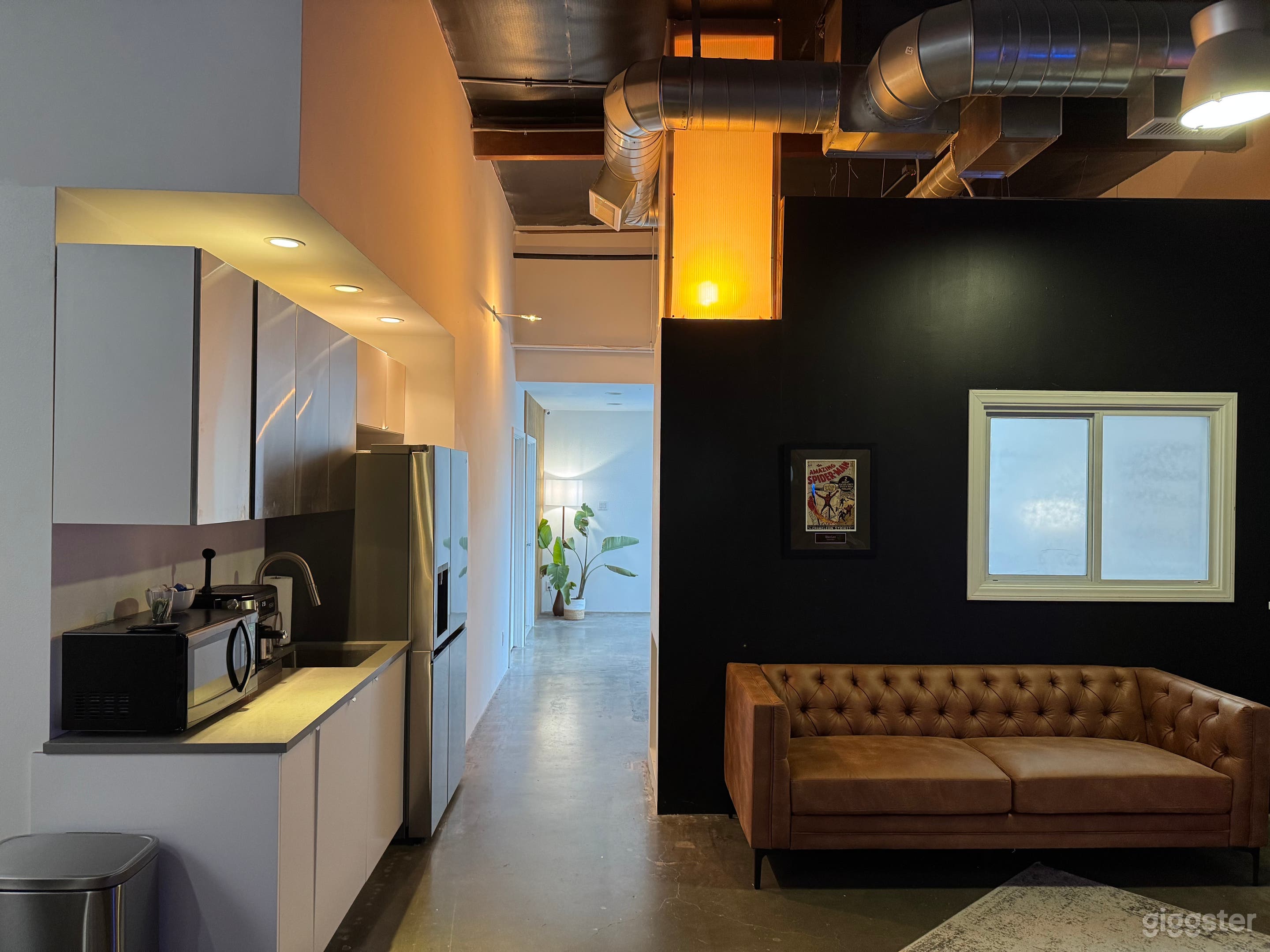 Versatile Recording Studio w/ Meeting Area Photo 1