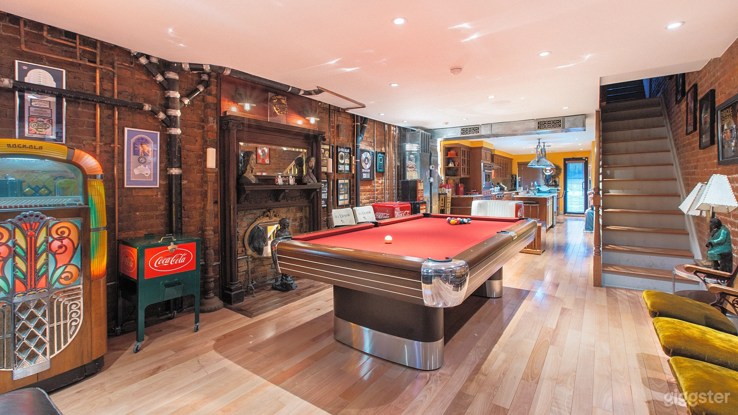 The Pool Room Photo 2