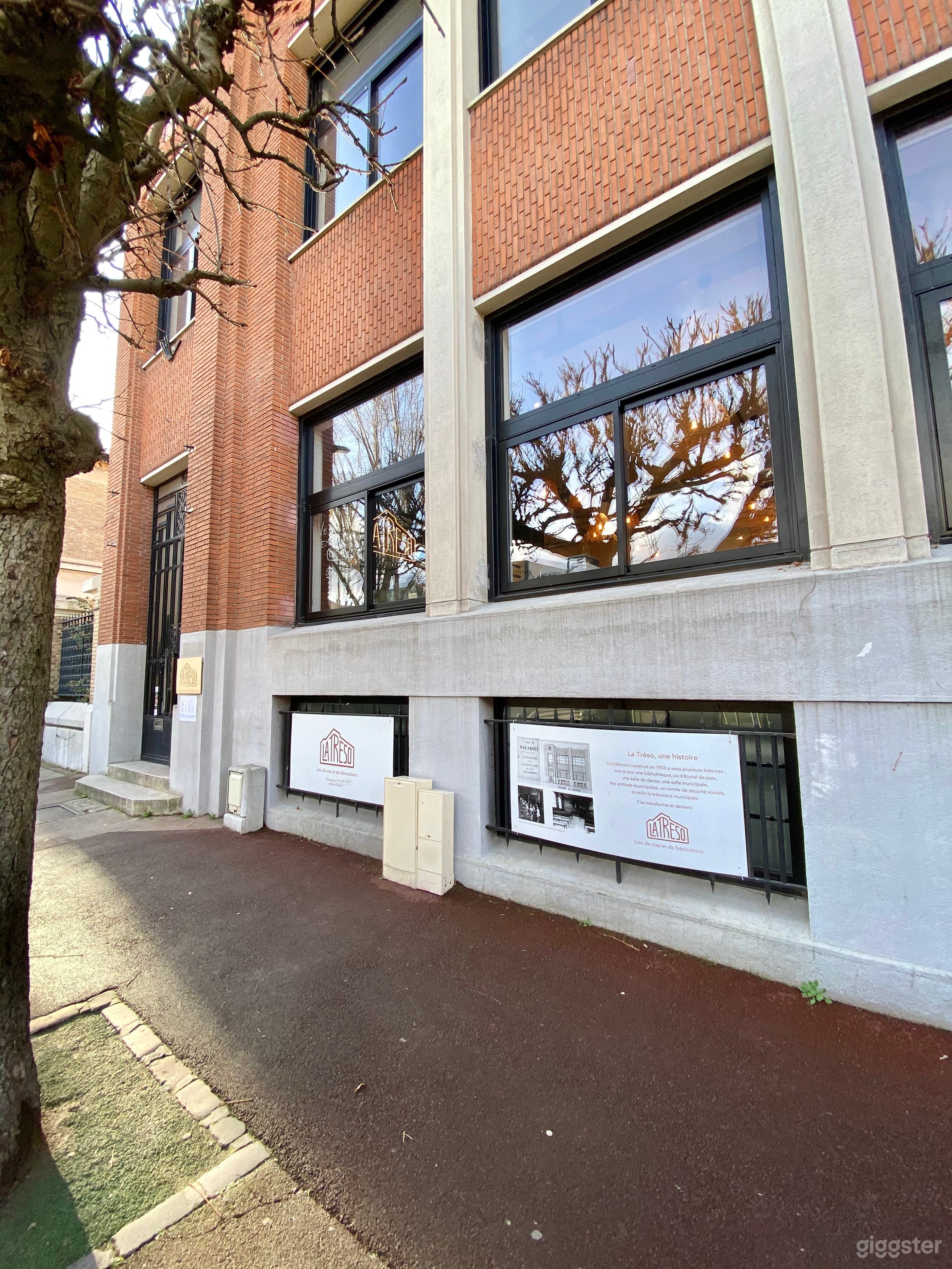 Photo de Espace événementiel moderne dédié à la cuisine et à l'artisa 2