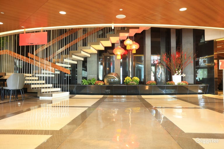  Stairs, entrance to 2nd floor 