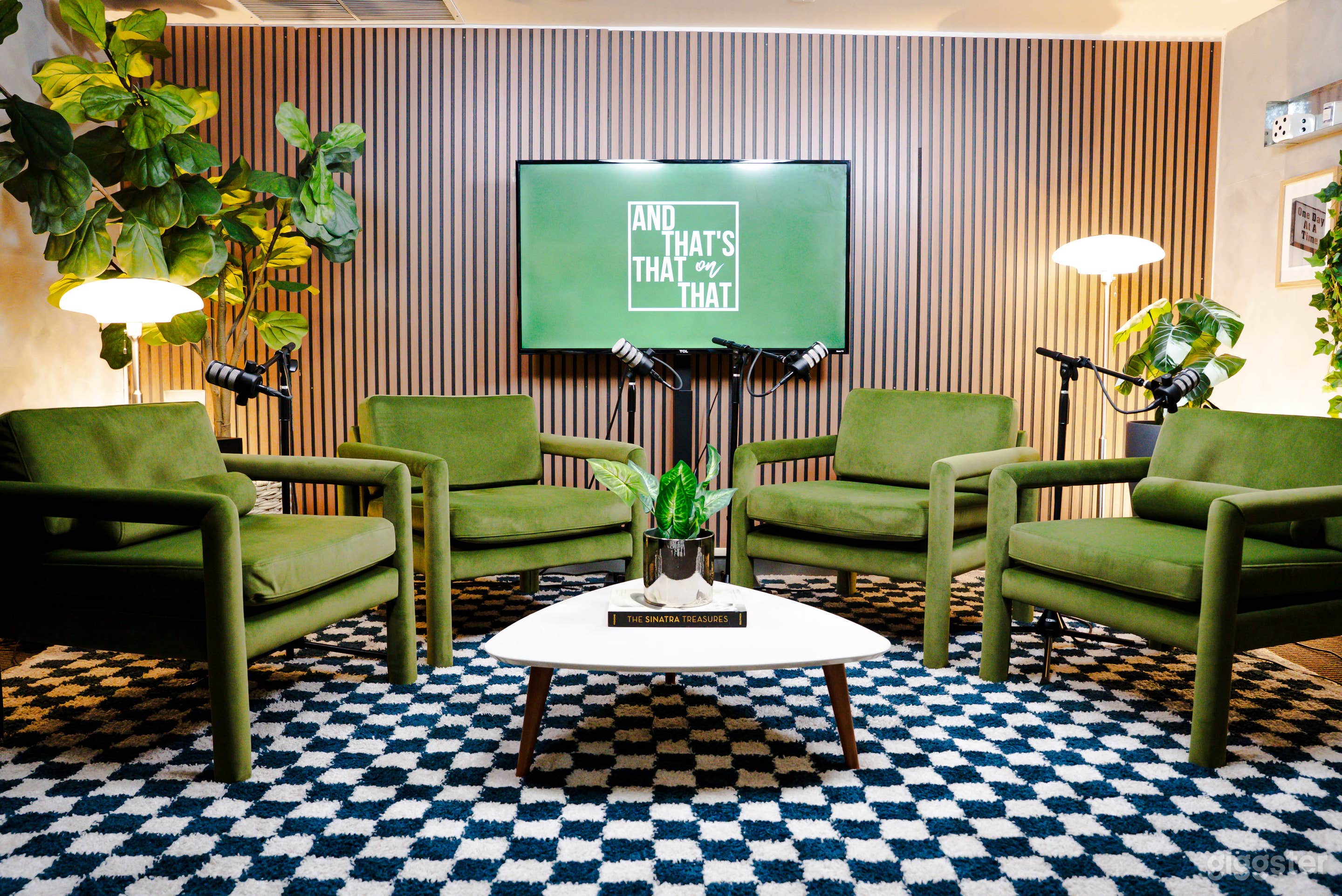 Pre-Lit Upscale Podcast Recording Studio - BURANK Photo 1