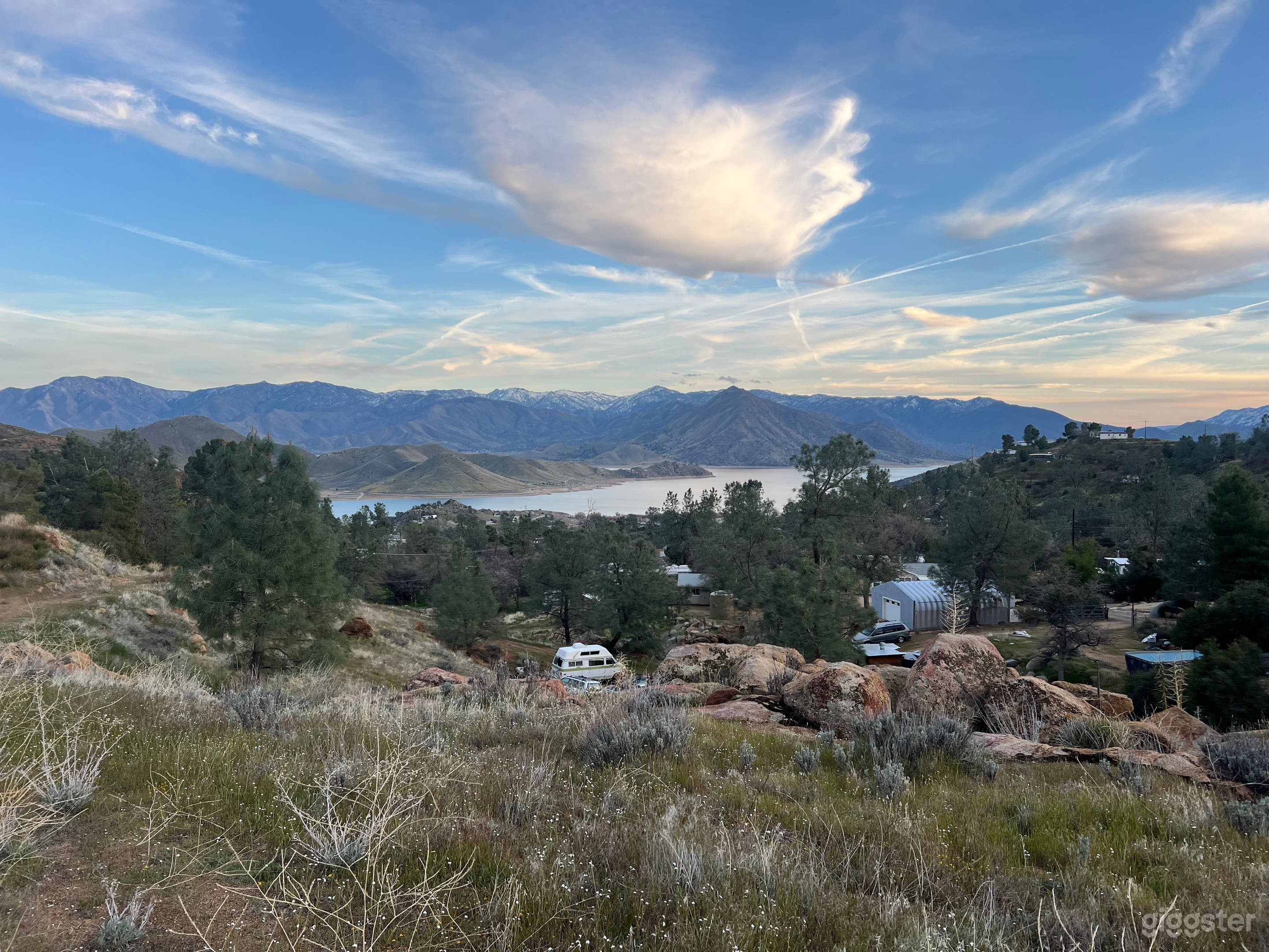 Kern River Valley desert mountains and lake view  Photo 3