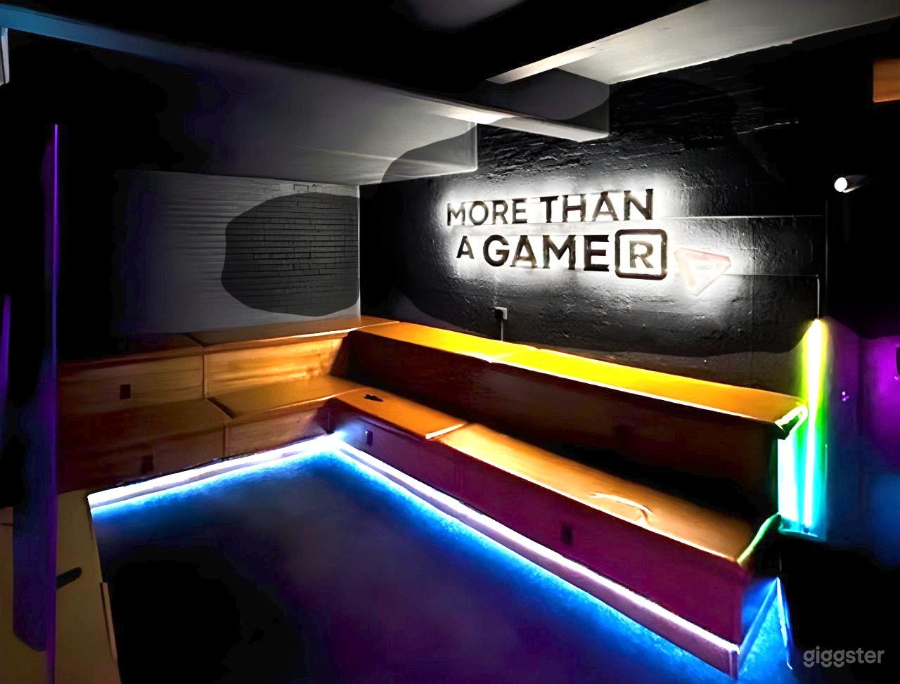 GameVerse Lounge: Console, VR &amp; Chill Zone Photo 1