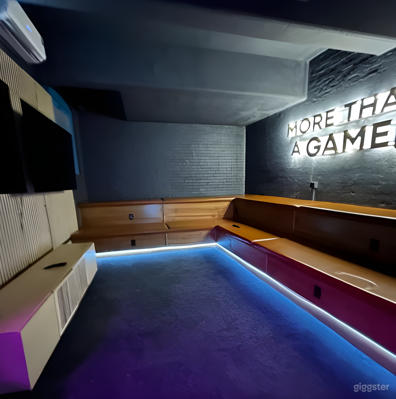 GameVerse Lounge: Console, VR &amp; Chill Zone Photo 2