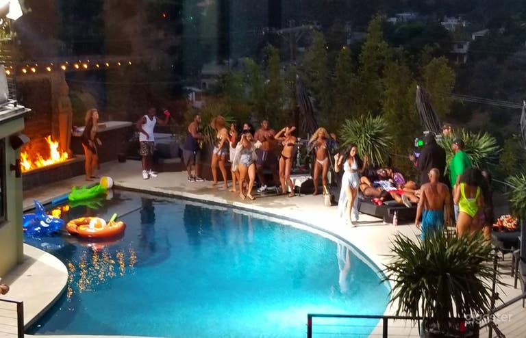  Contemporary Pool with Firepit in Hollywood 