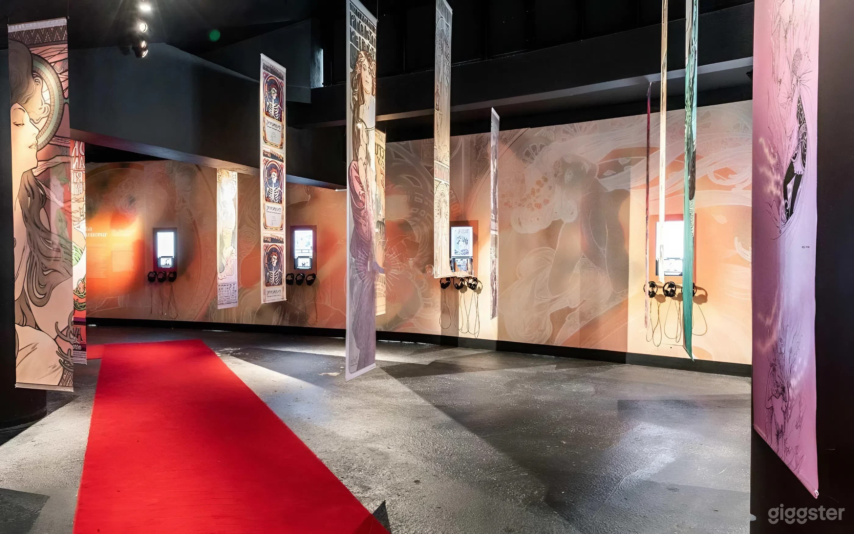 Immersive Concrete Hall with 300+ Guest Capacity in Bastille Photo 2