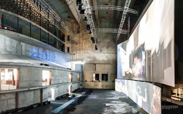  Immersive Concrete Hall with 300+ Guest Capacity in Bastille 