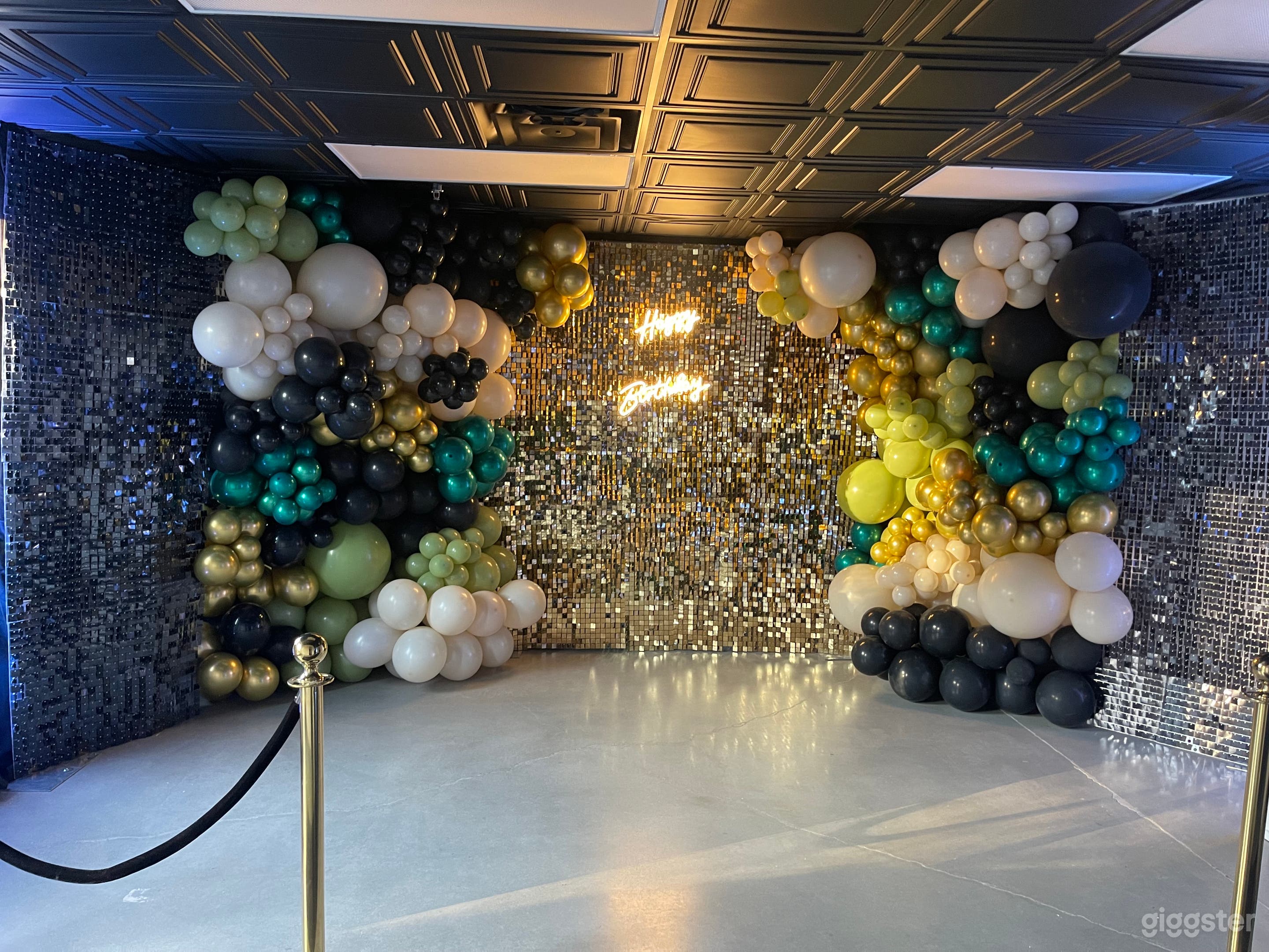 Glamorous Lobby Entrance