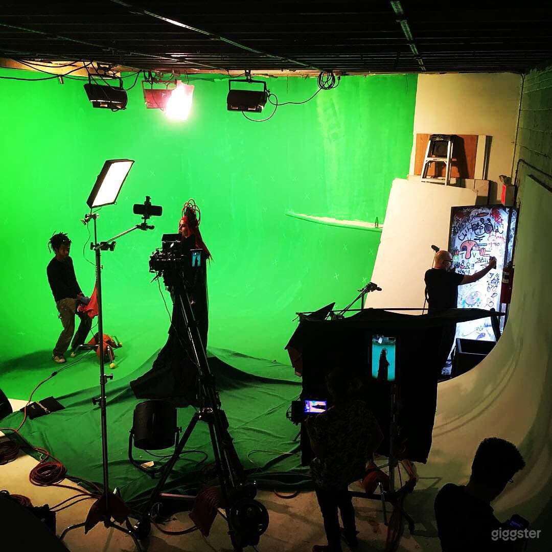 110 Studios: 1,500 Sq Ft, Production Studio, Rideable Cyc Photo 3