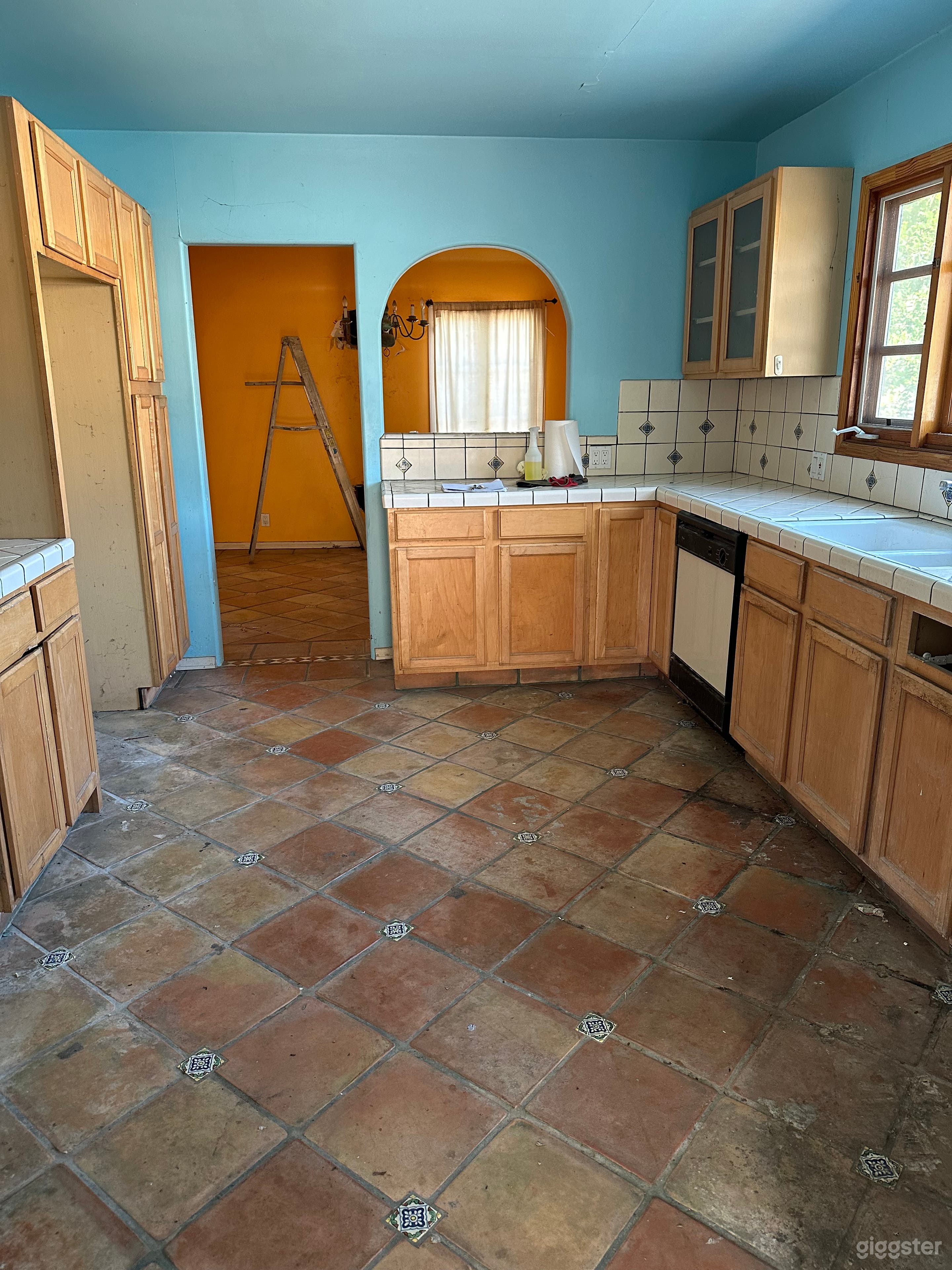 Spanish Fixer Upper Photo 3