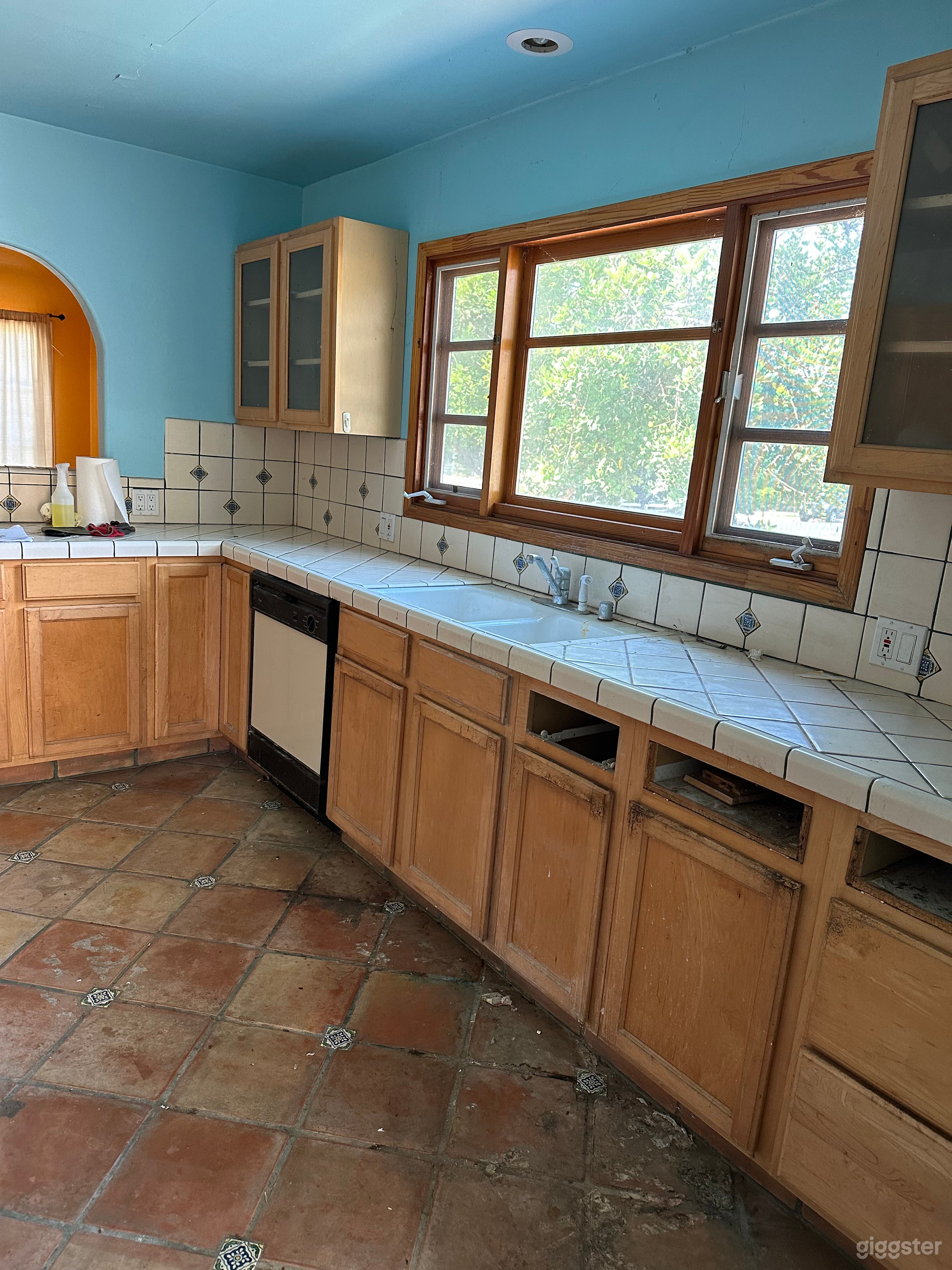 Spanish Fixer Upper Photo 4