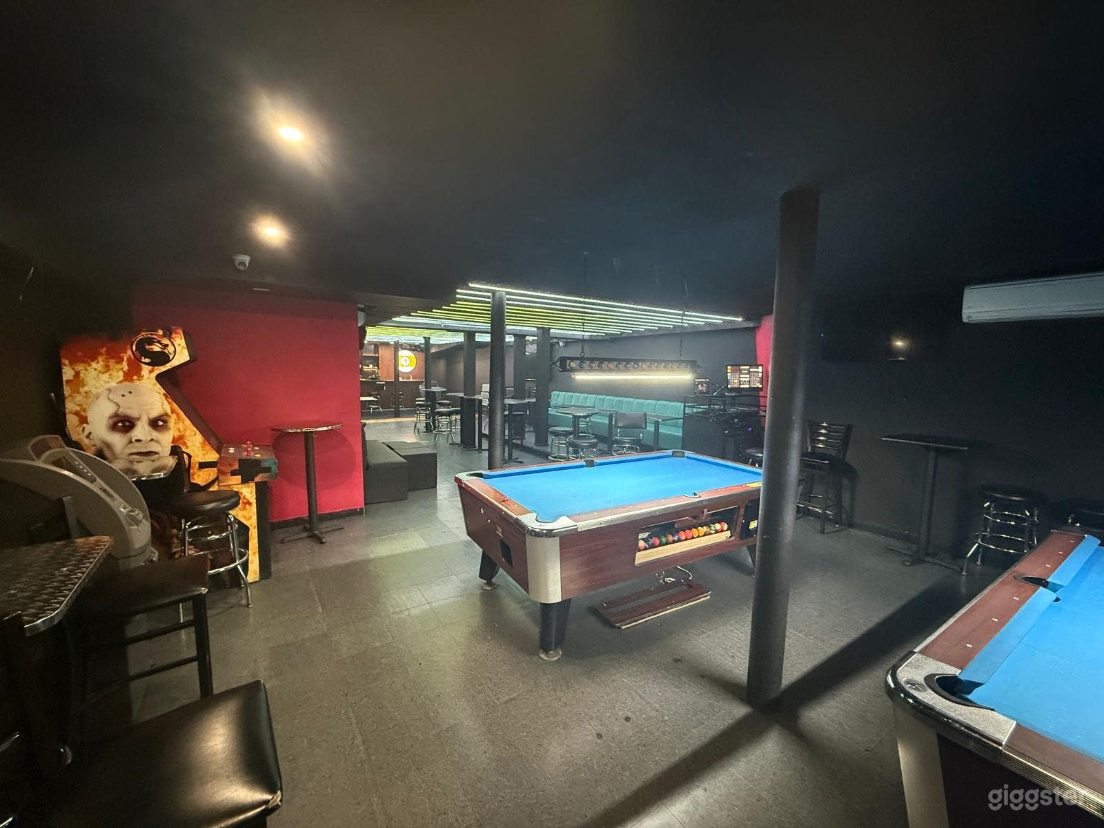 Billiard Pool Hall Photo 2