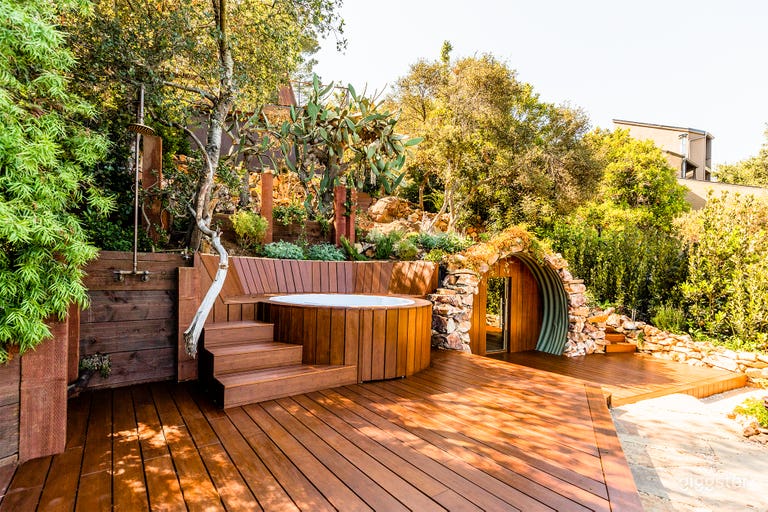  Topanga A-Frame:70’s Vibe with a Heavenly View/Spa 