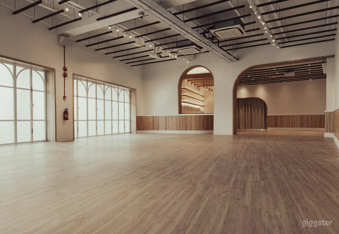 Versatile & Luxurious Event Space Photo 2