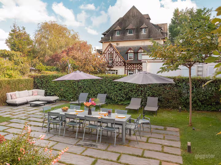 Photo de Grande Villa Chic & Élégante 2