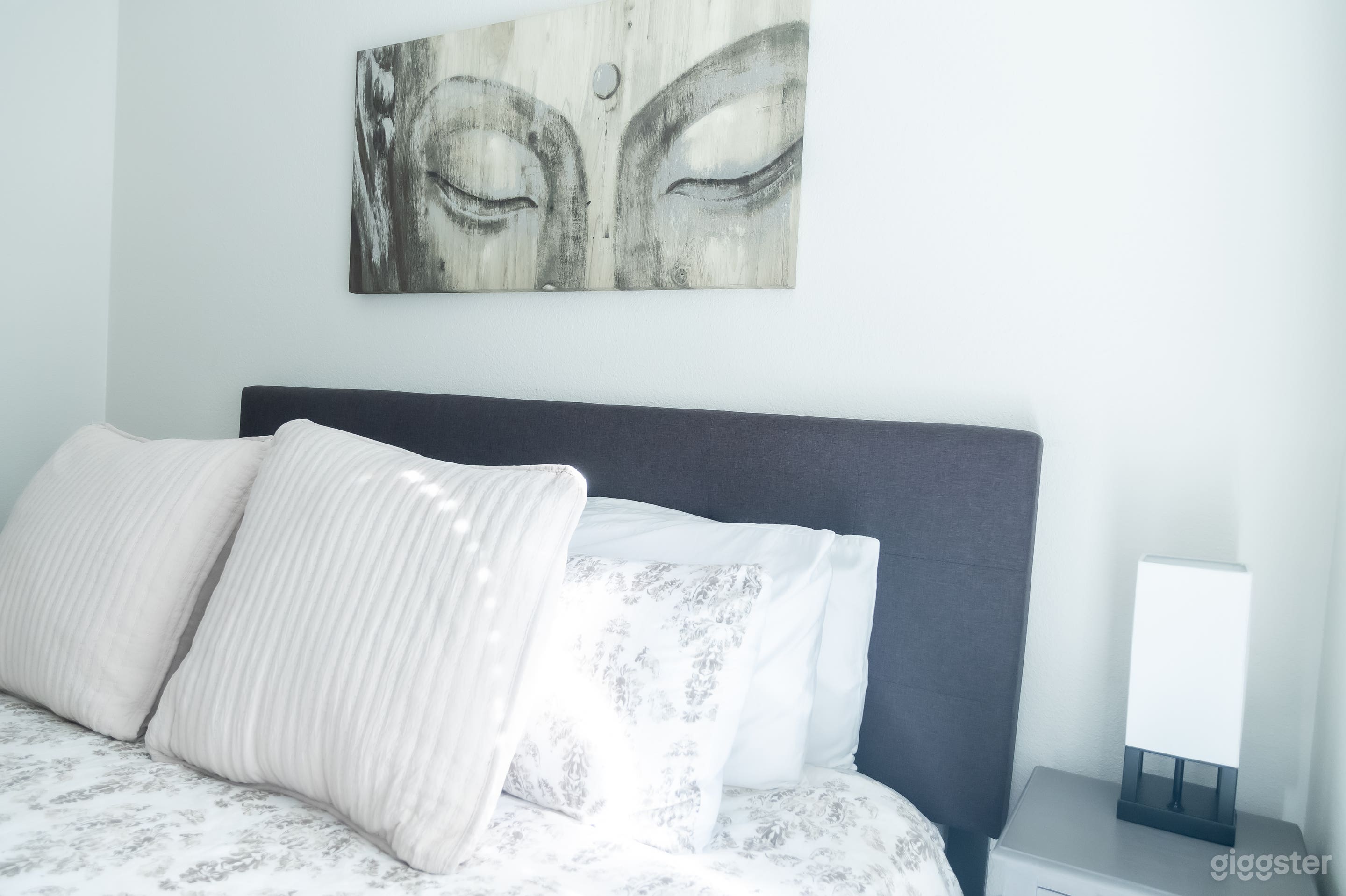 Uptown Dallas Cozy 2 Bedroom! Photo 3