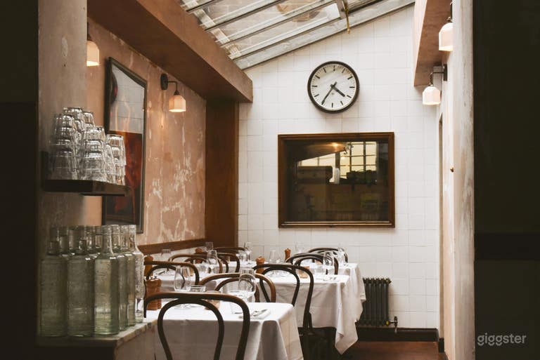  Classic Vintage French Restaurant 