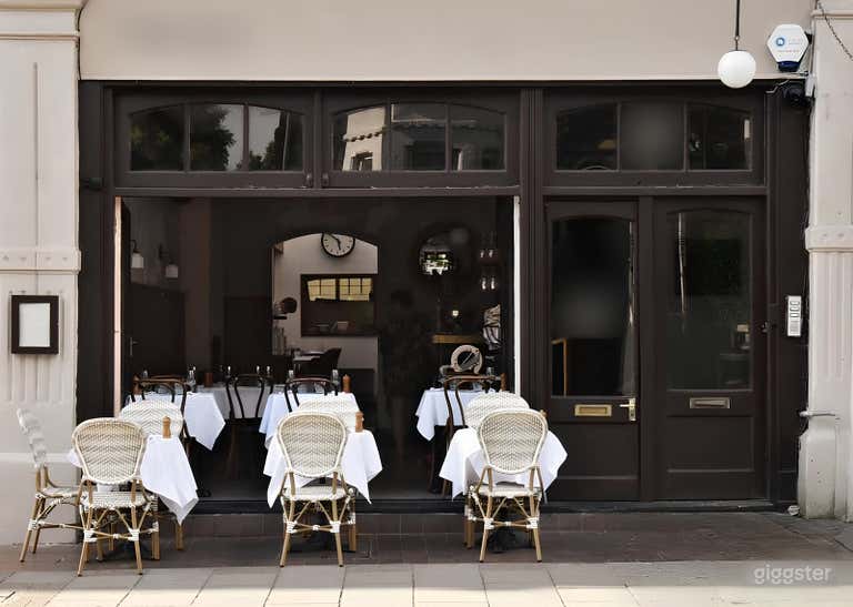  Classic Vintage French Restaurant 