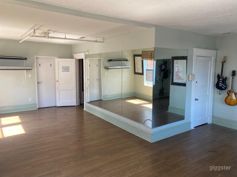  Versatile Multi-Purpose Room 