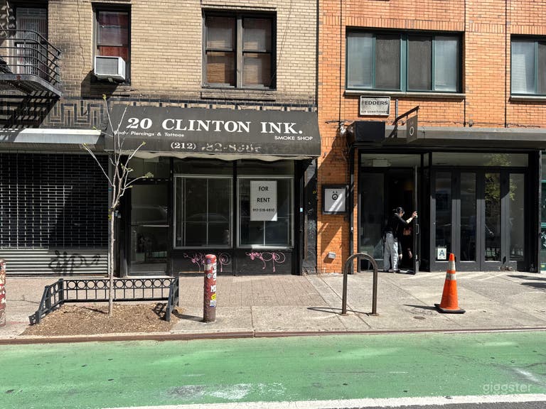  Charmante Boutique de Rue dans le Lower East Side. 