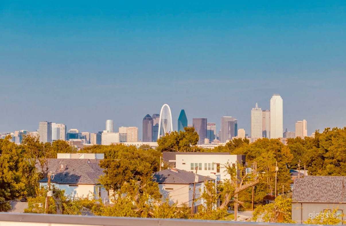 Luxury Townhome w/Rooftop & Downtown Dallas Views Photo 1