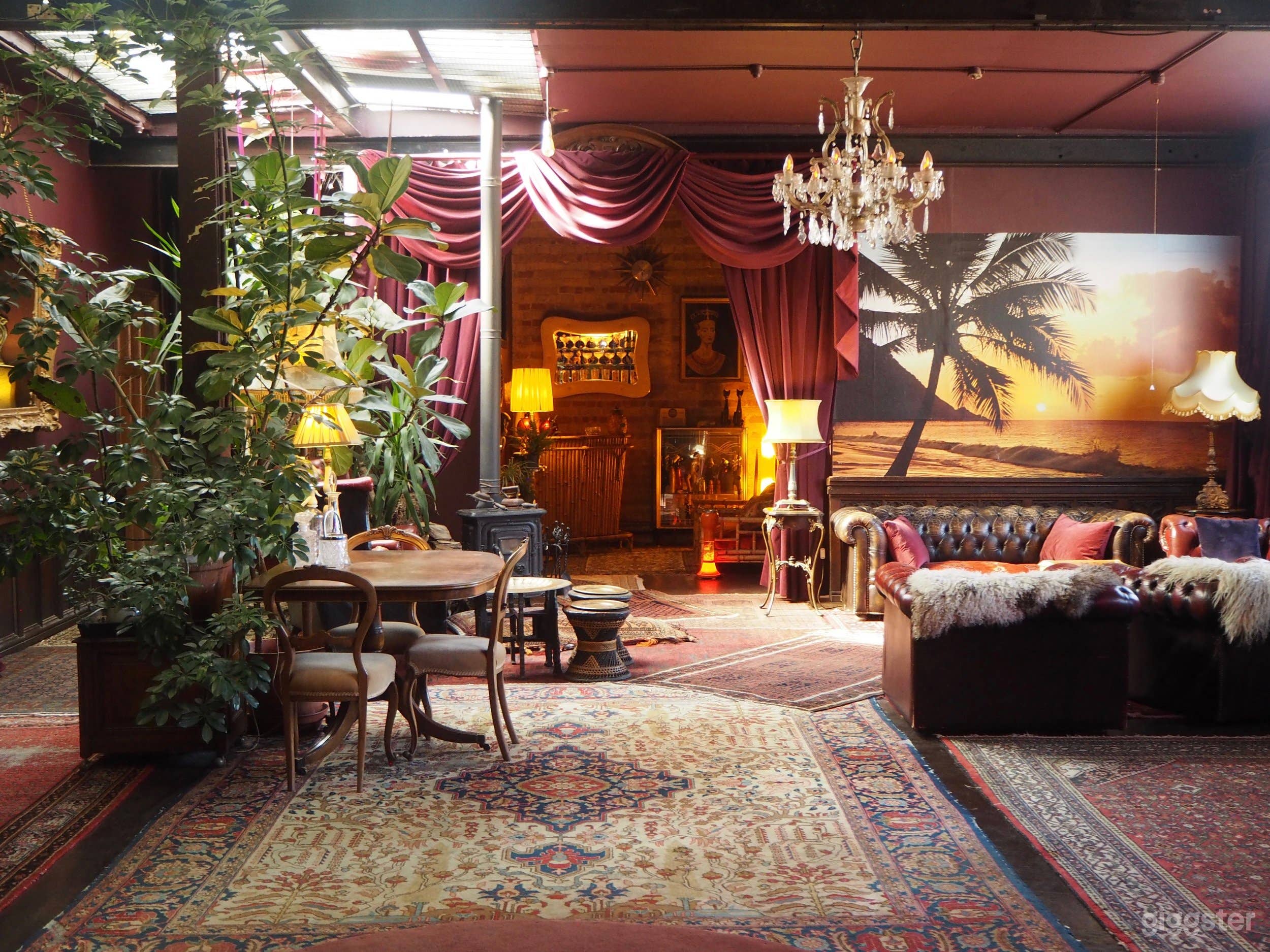 Bohemian Loft apartment | Eccentric retro antiques Photo 3