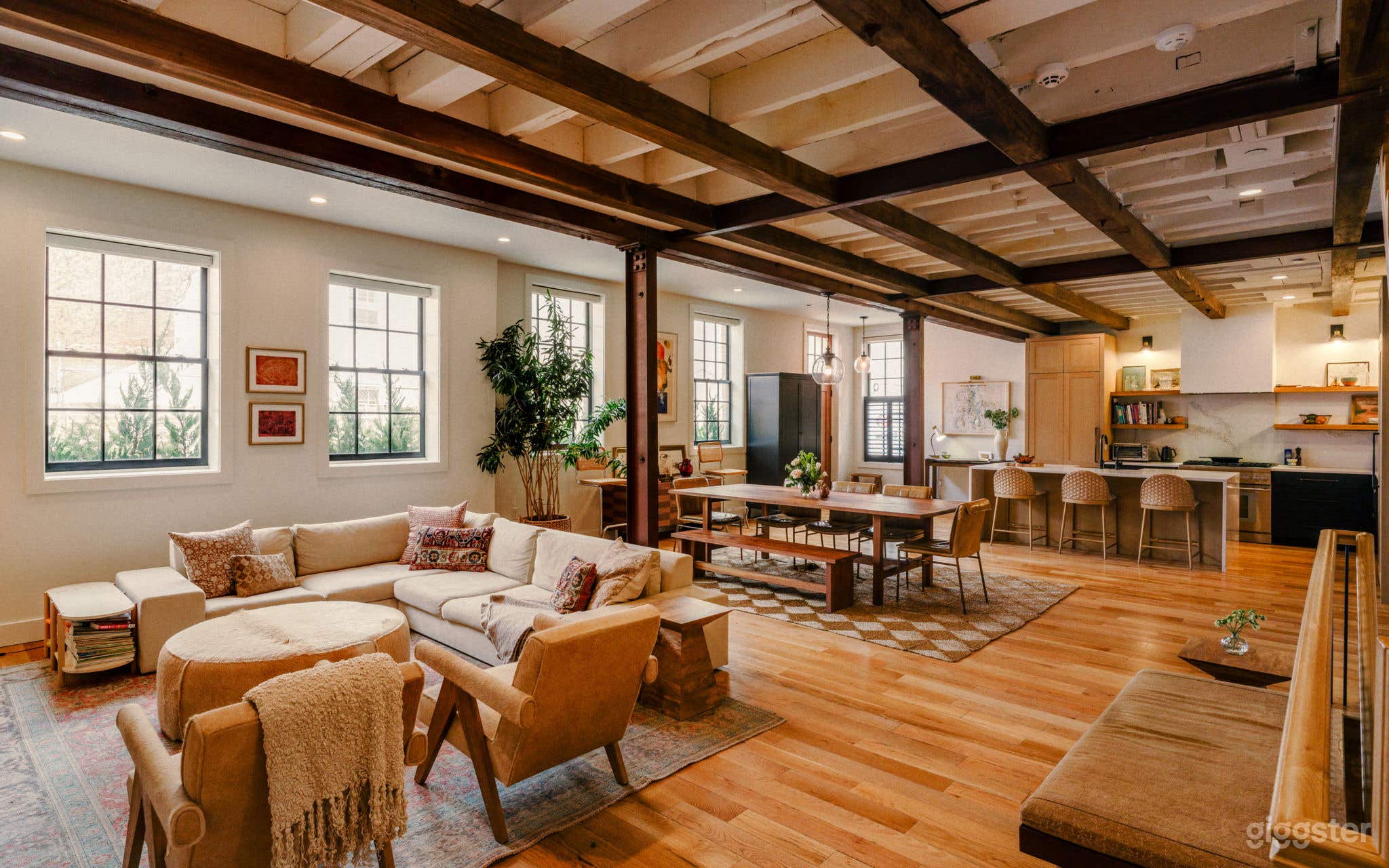 Old City Carriage House Photo 1