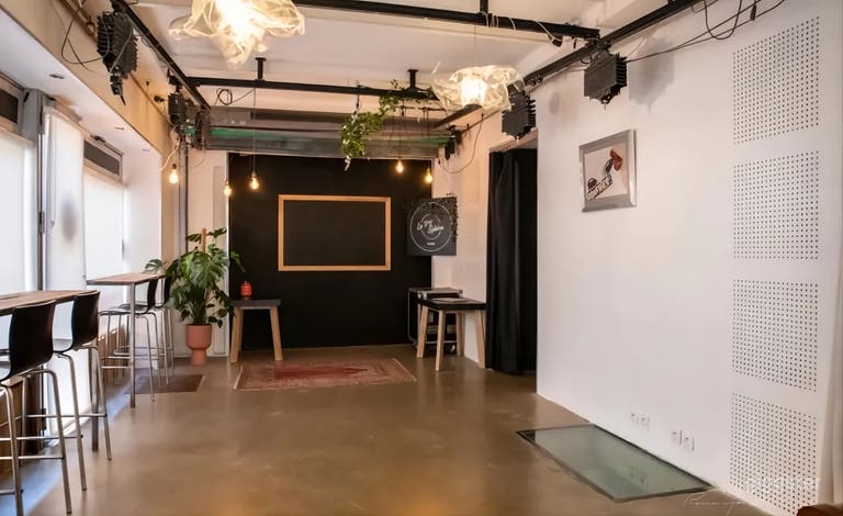  Fotostudio & Meetingraum mit Dekor in Paris 