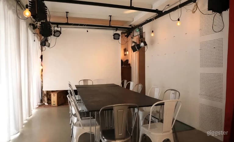  Fotostudio & Meetingraum mit Dekor in Paris 