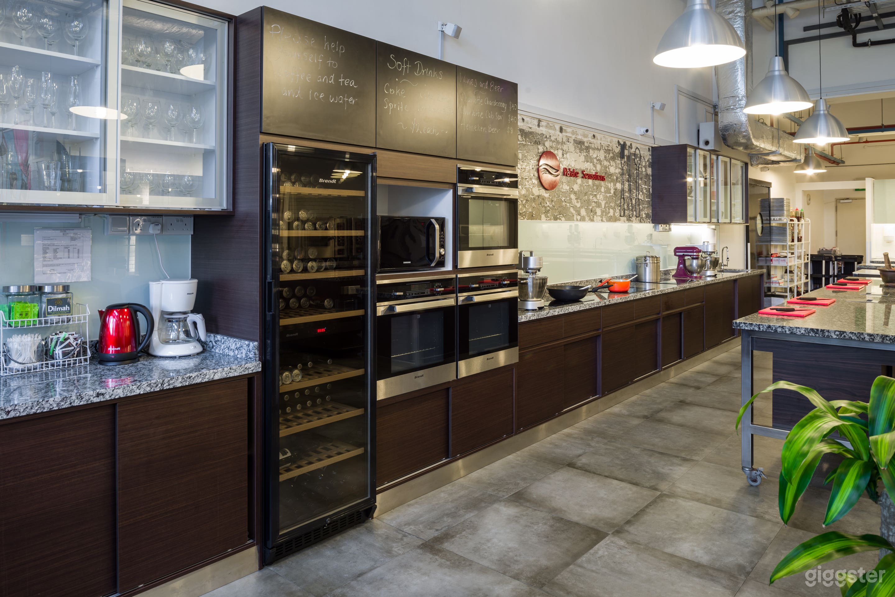 Cooking Studio 2000 sqft Photo 3