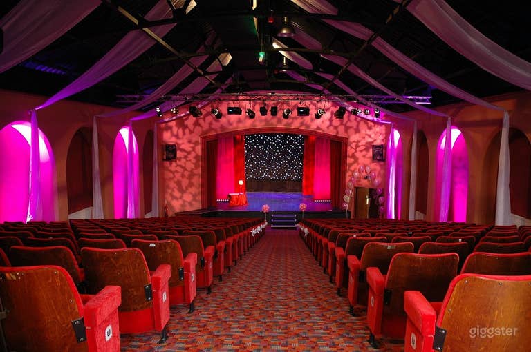  Theatre auditorium seats up to 400 