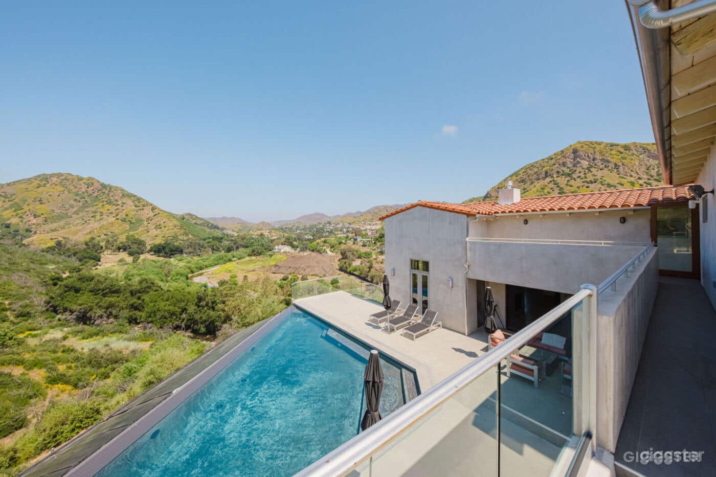  AGOURA MAJESTIC MOUNTAIN RETREAT/POOL Photo 1