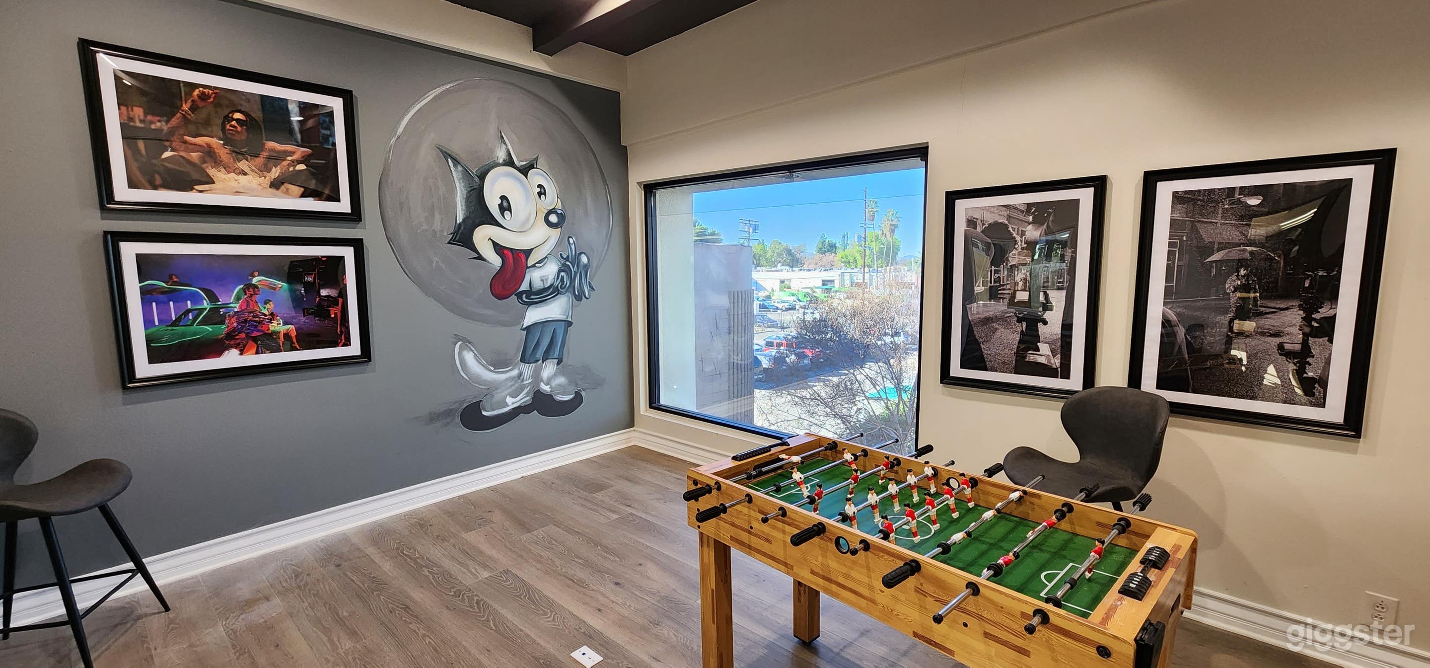 Podcast Studio | Back Drops  Photo 4