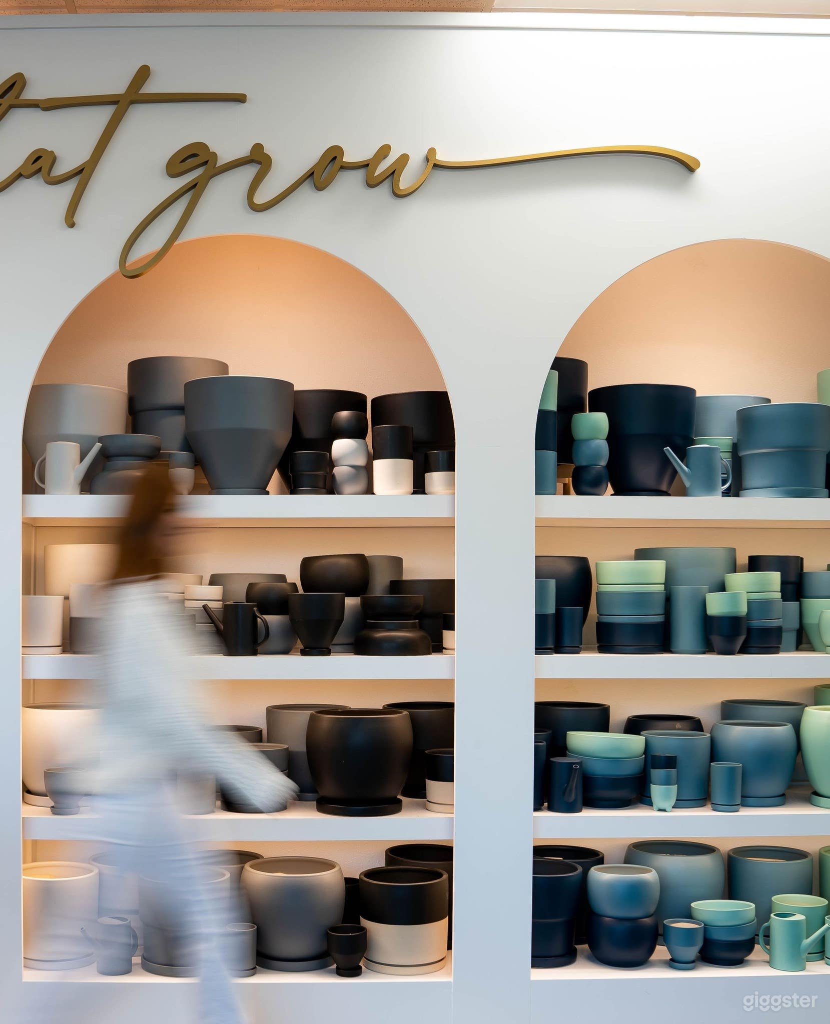 Stylish Botanical Retail Space Photo 3