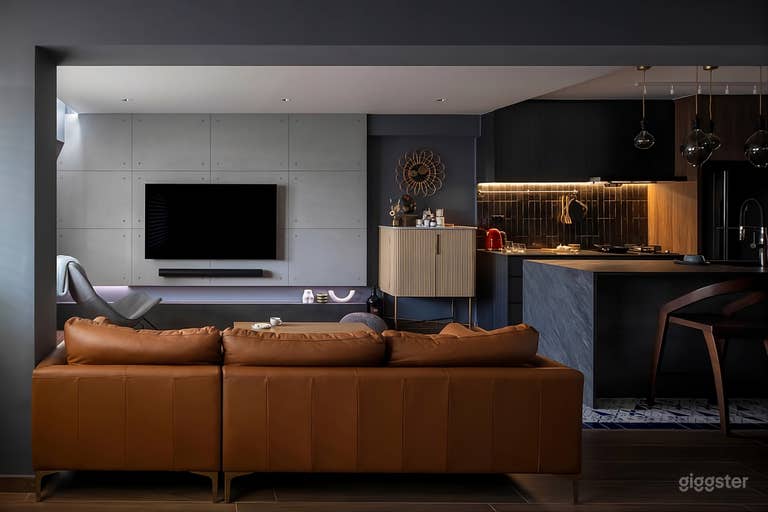  Modern Industrial 4BR Apartment  