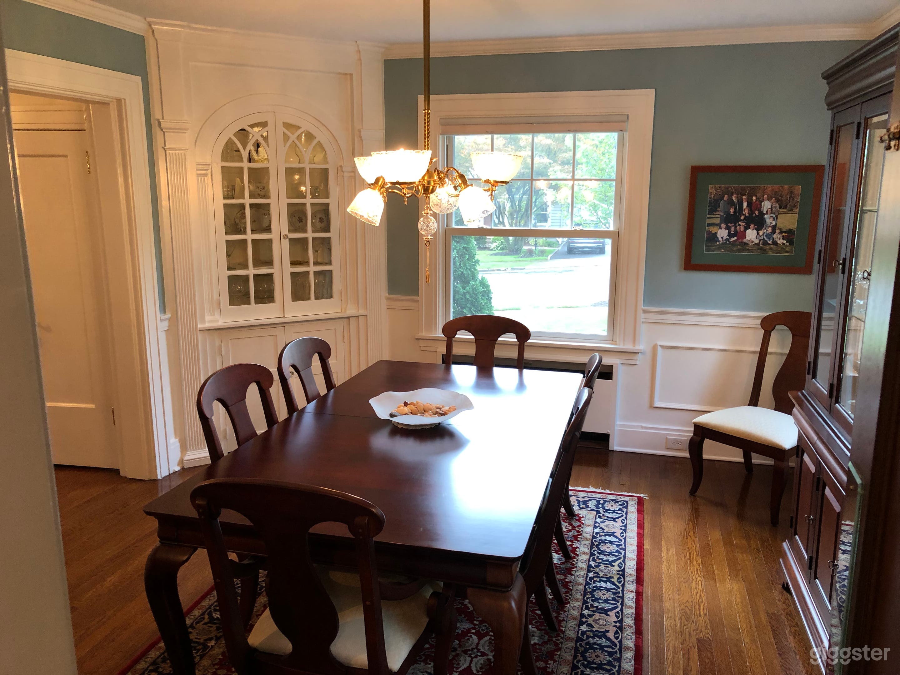 Classic Dutch Colonial in historic Maplewood, NJ Photo 4