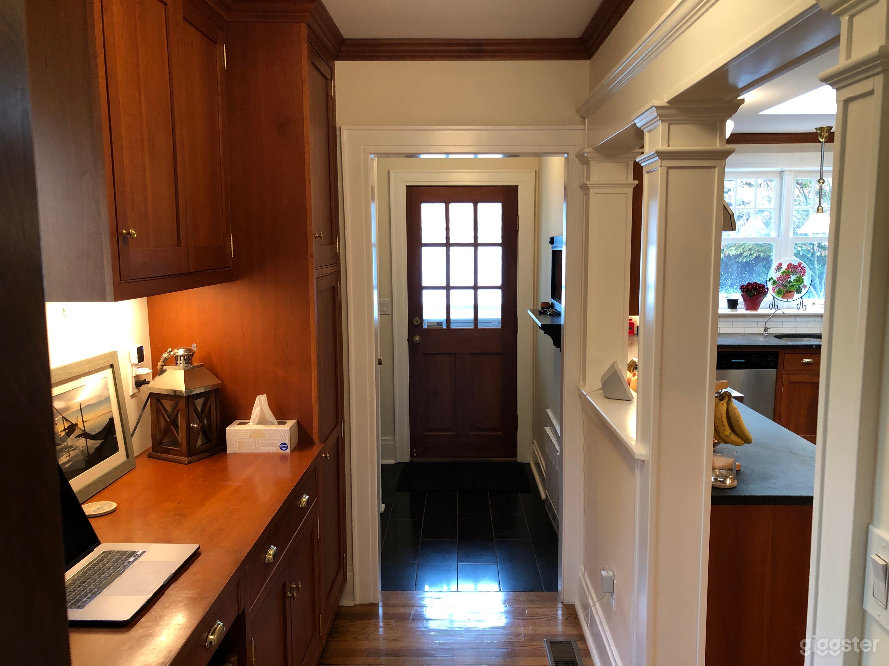 Classic Dutch Colonial in historic Maplewood, NJ Photo 3