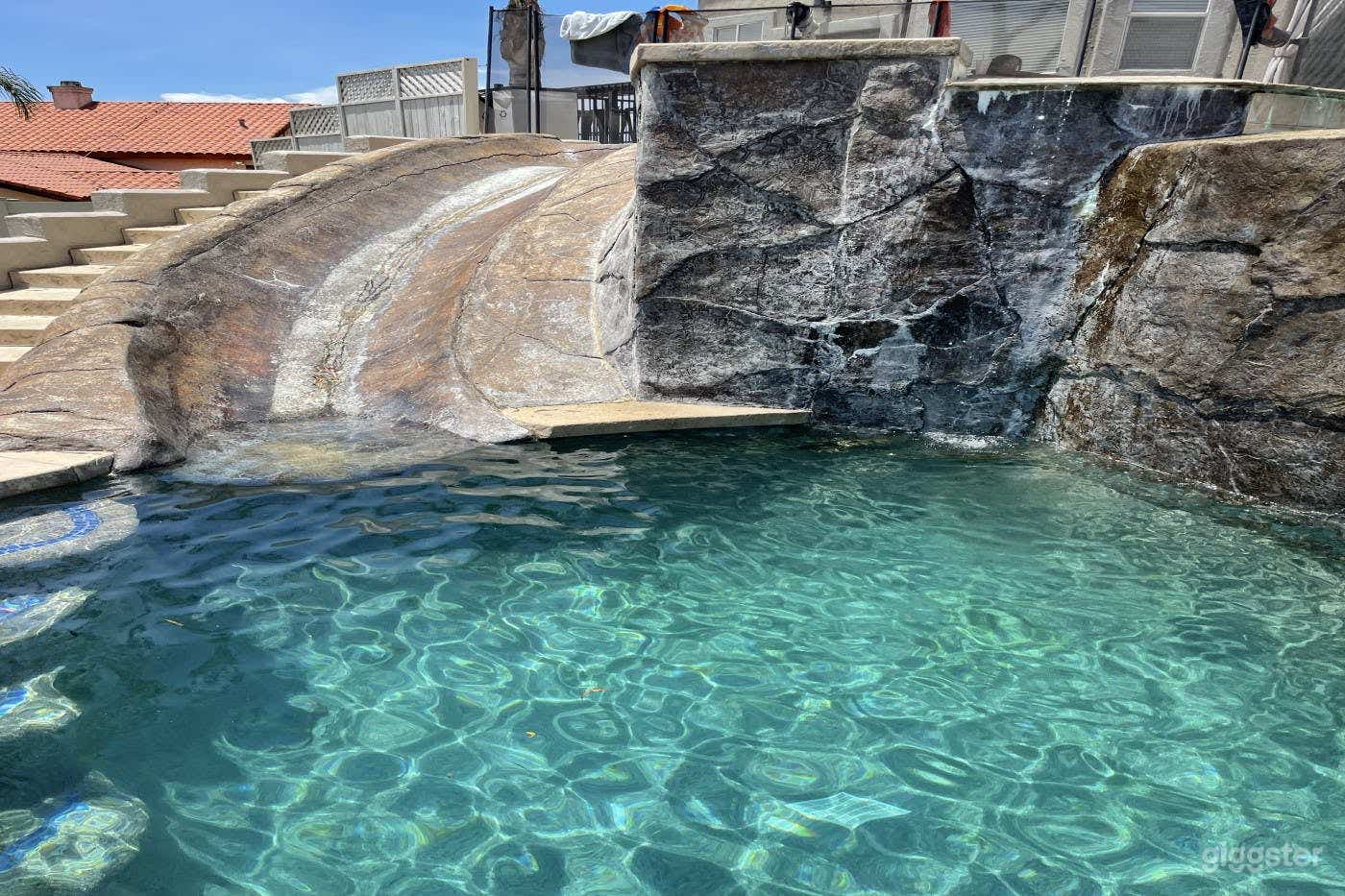 Infinity Edge Two-Story Pool Photo 4