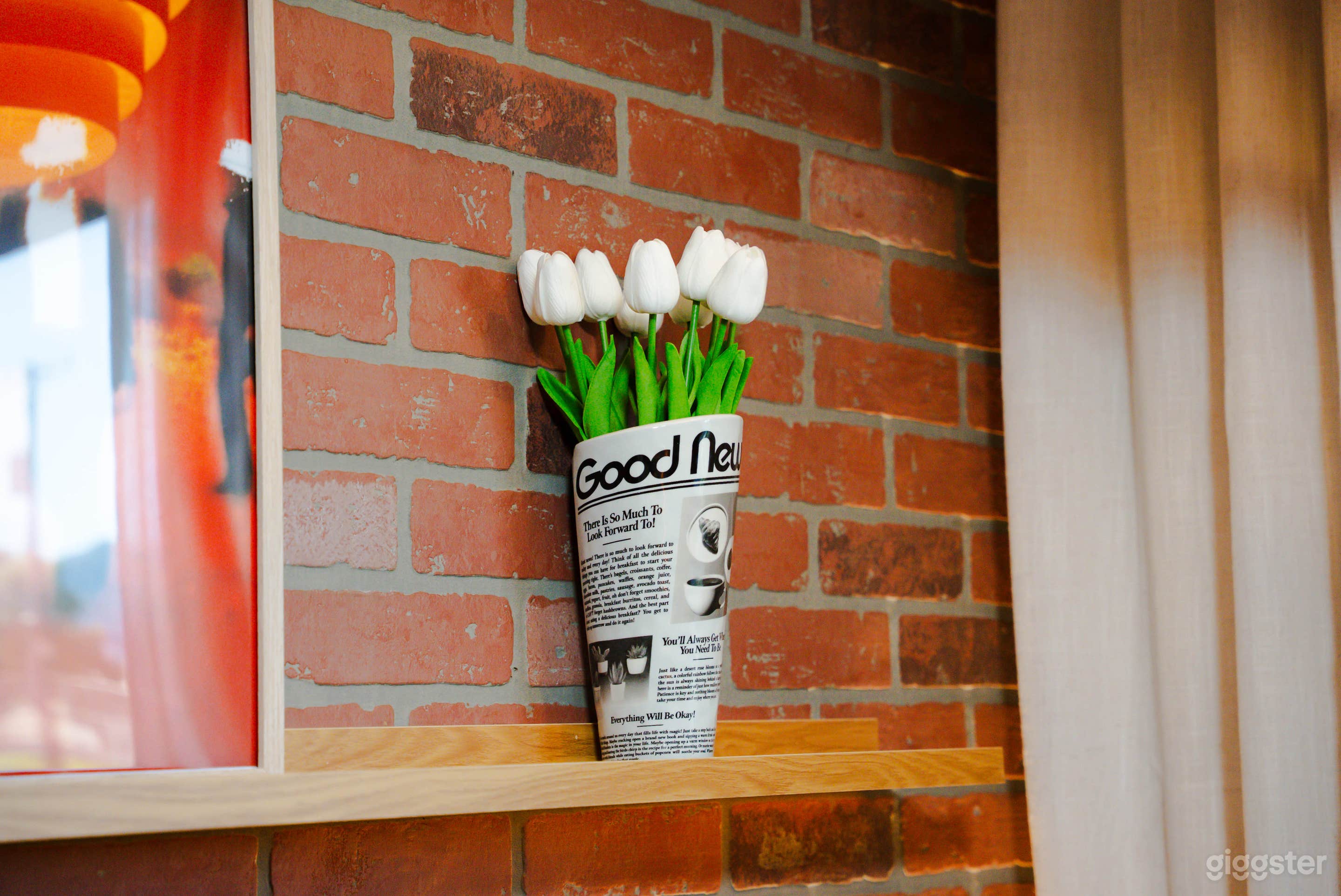 Pre-Lit Cozy Podcast Recording Studio / Video + Audio Photo 4