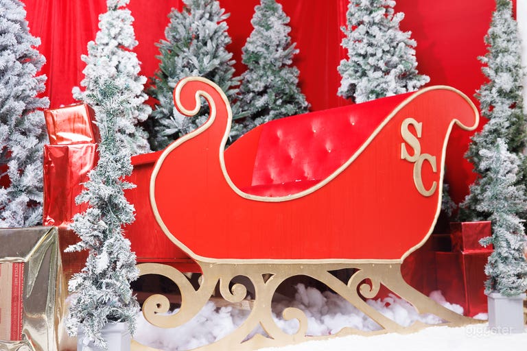   Creative Studio with Cyc Wall  