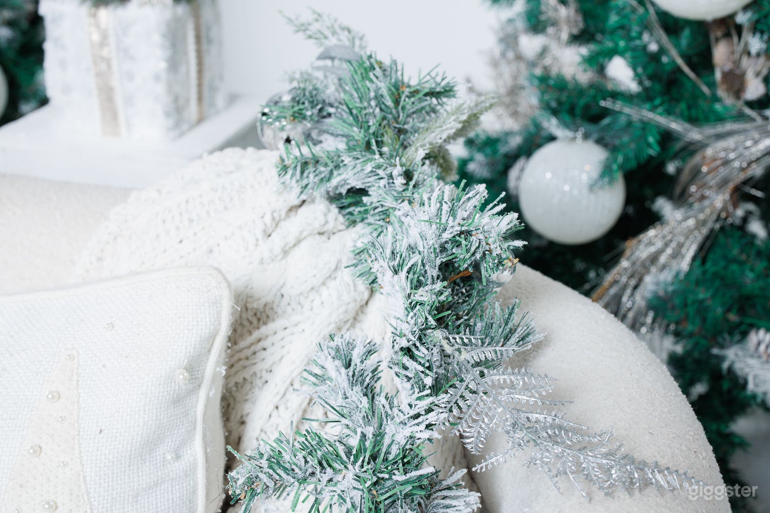  Creative Studio with Cyc Wall  Photo 3