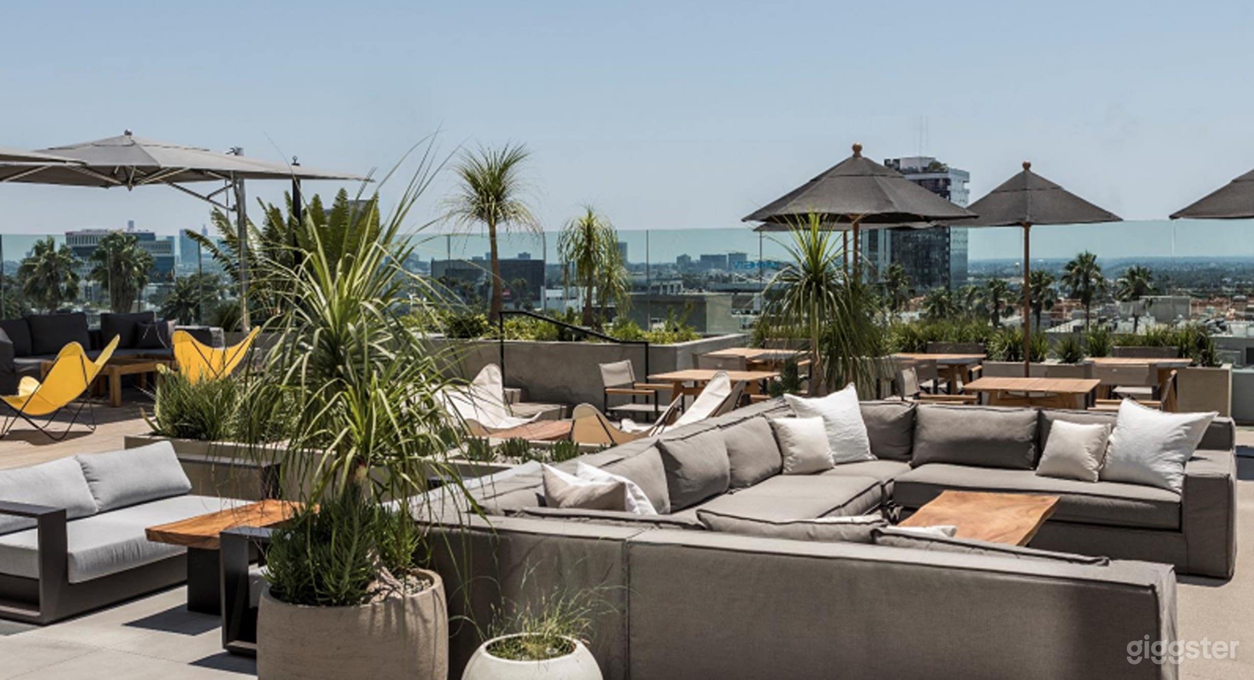 Luxury Rooftop with Panoramic Views Photo 1