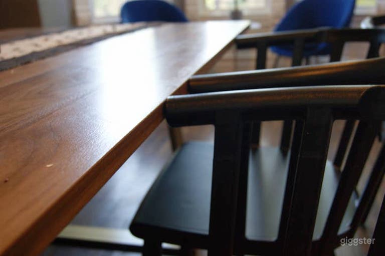  Urban Home with Rustic Decor 