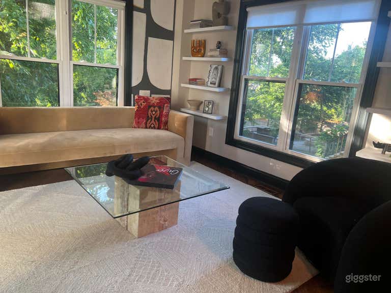  Modern + Stylish Production Space W/ Natural Light 