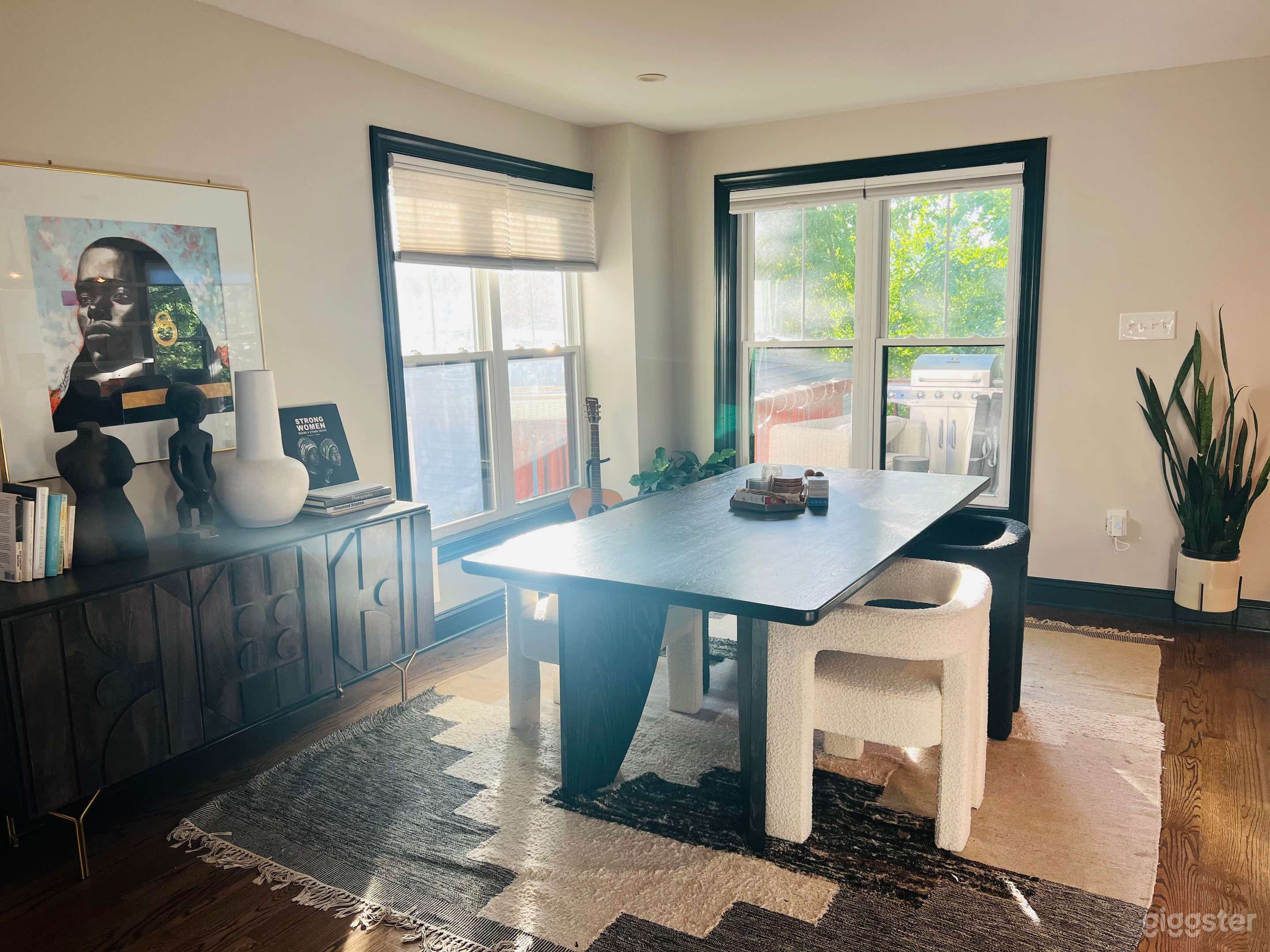 Modern + Stylish Production Space W/ Natural Light Photo 4