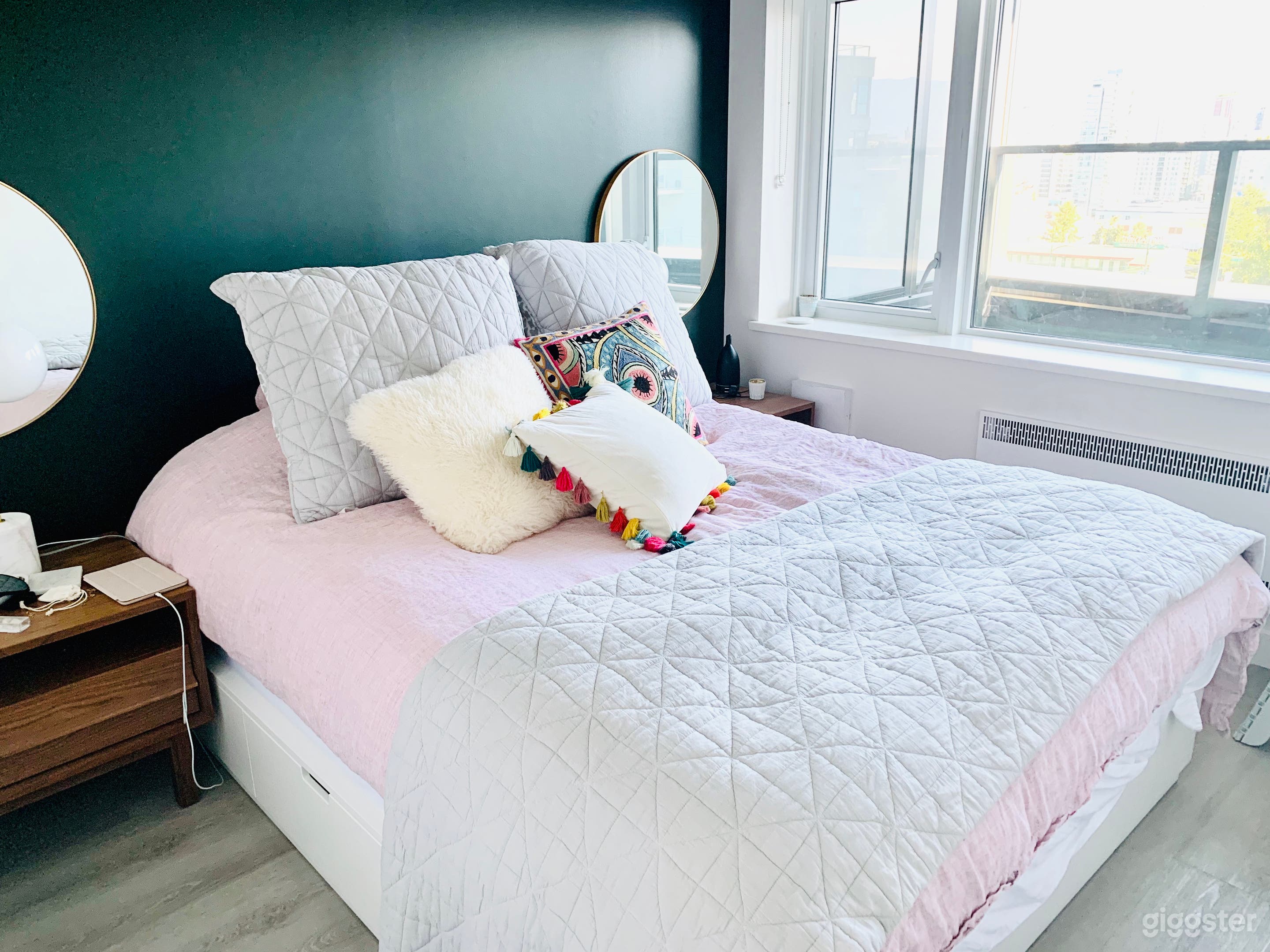 Stylish And Charming Residential Space Photo 2