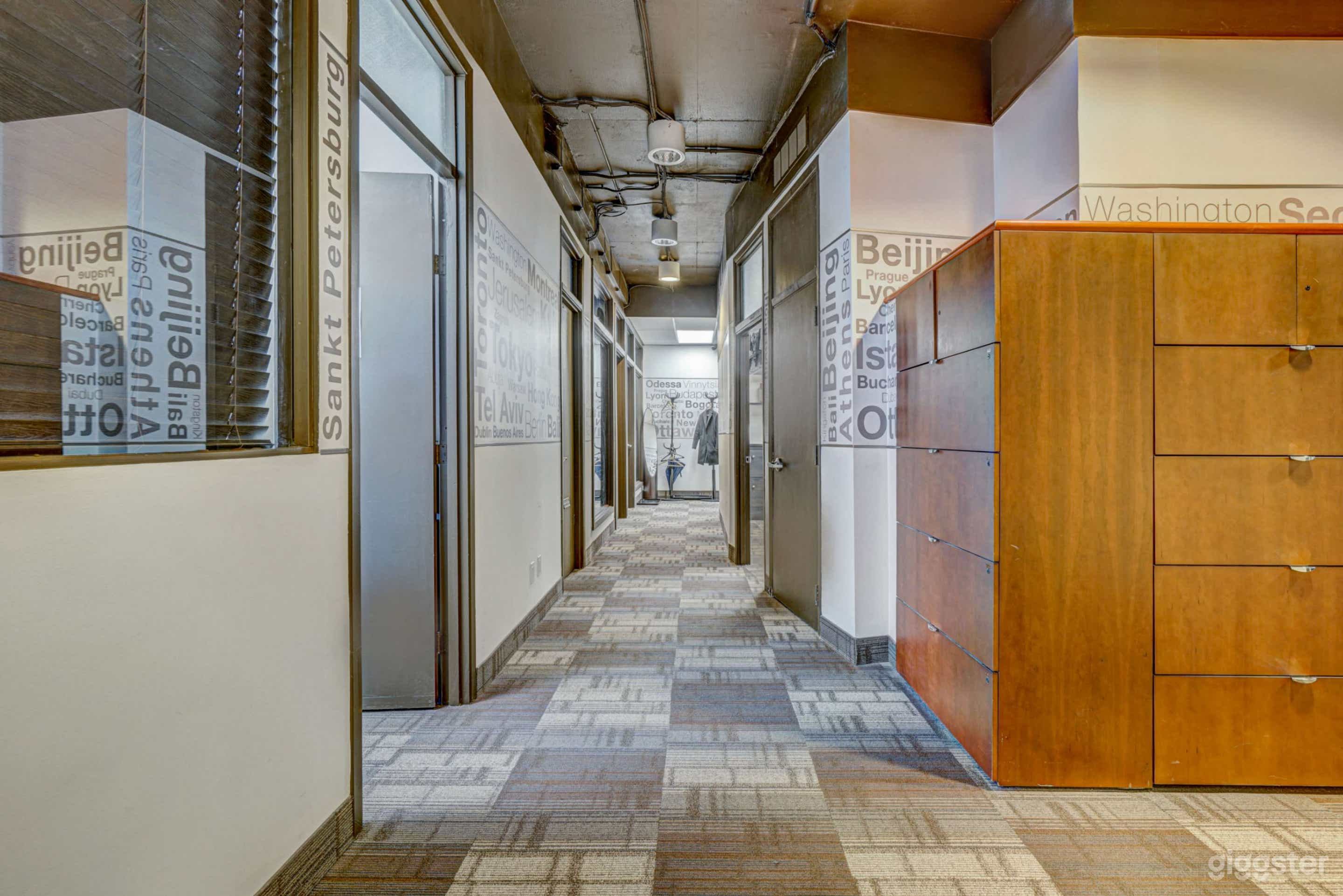 Boardroom For All Your  Business Needs Photo 3