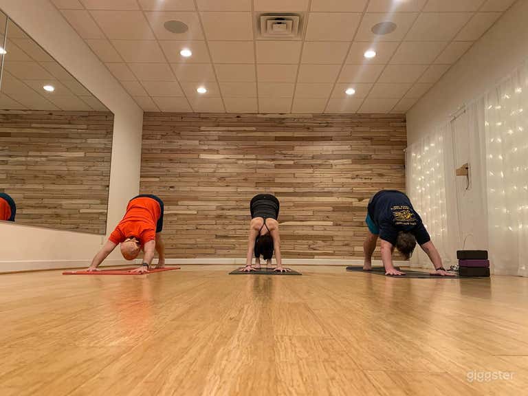   Clean, Cozy, and Warm Yoga Studio in Virginia Beach 