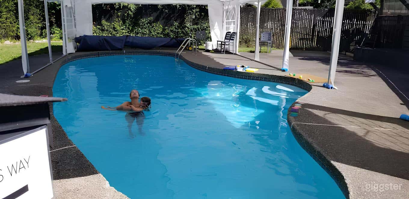 West Pool: NE Seattle Photo 1